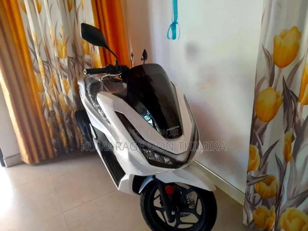 Honda Pcx 160 2025 Motorbike Brand New