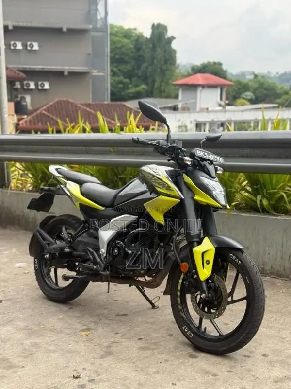 Bajaj Pulsar N125 2025 Motorbike (Used)