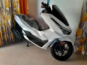 Honda Pcx 160 2025 Motorbike Brand New