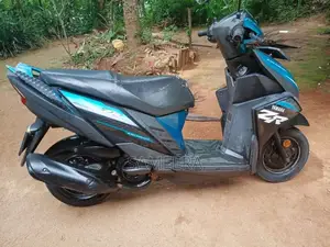 Yamaha ZR 2019 motorcycle (Used)