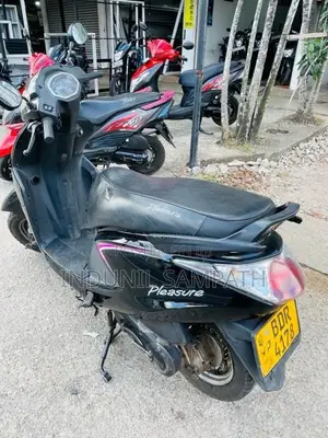 Hero Pleasure 2015 Motorbike (Used)