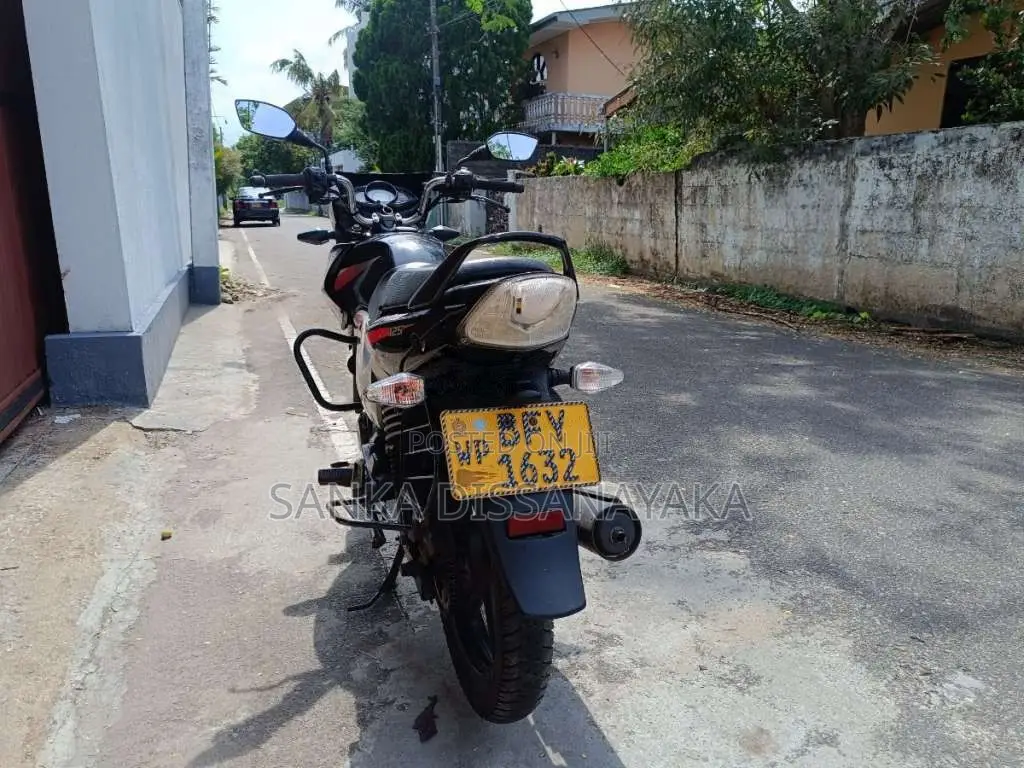 TVS Stryker 2017 Motorbike (Used)