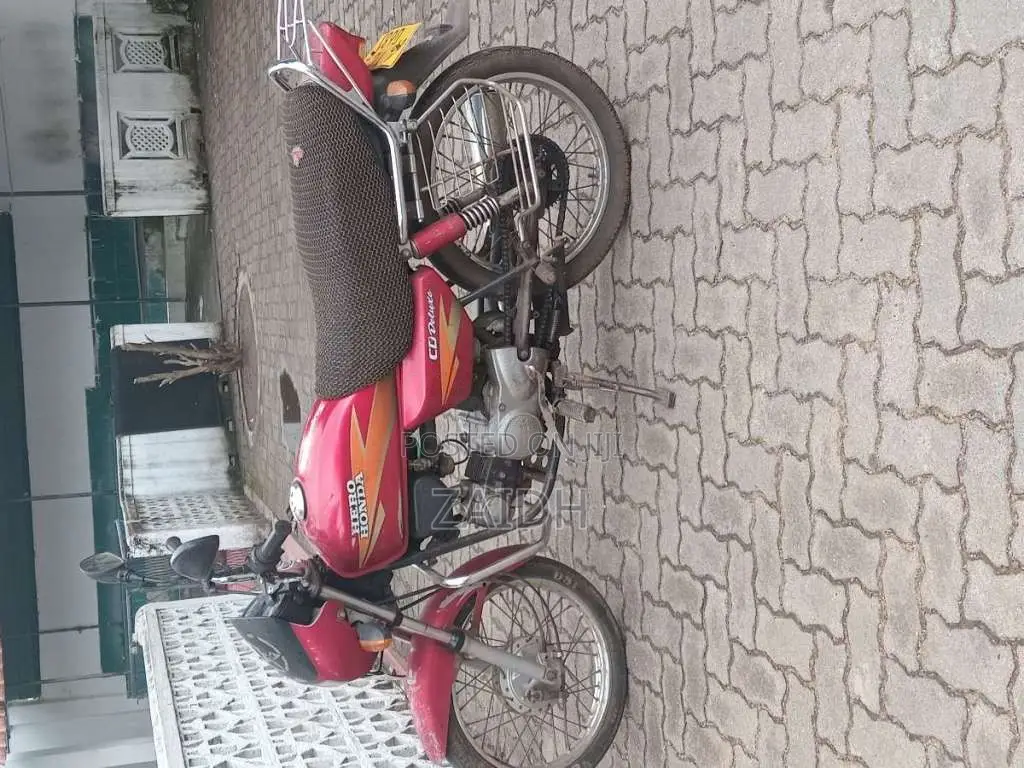 Hero-Honda CD Deluxe 2006 Motorbike (Used)