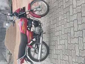 Hero-Honda CD Deluxe 2006 Motorbike (Used)