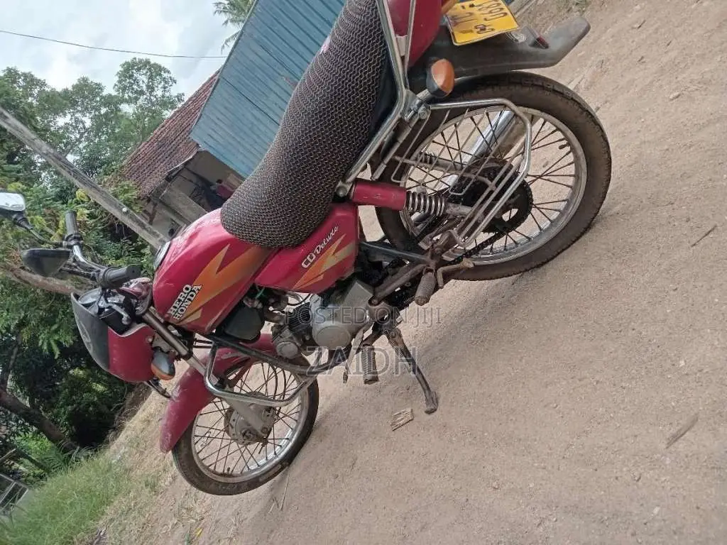 Hero-Honda CD Deluxe 2006 Motorbike (Used)