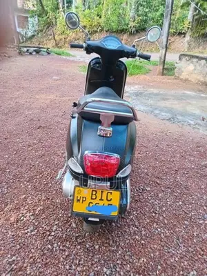 Vespa VXL 125 2018 Motorbike (Used)