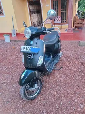 Vespa VXL 125 2018 Motorbike (Used)
