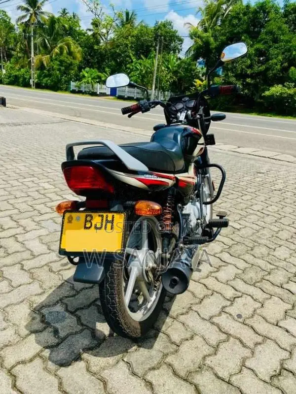 Bajaj CT-100 2024 Motorbike (Used)