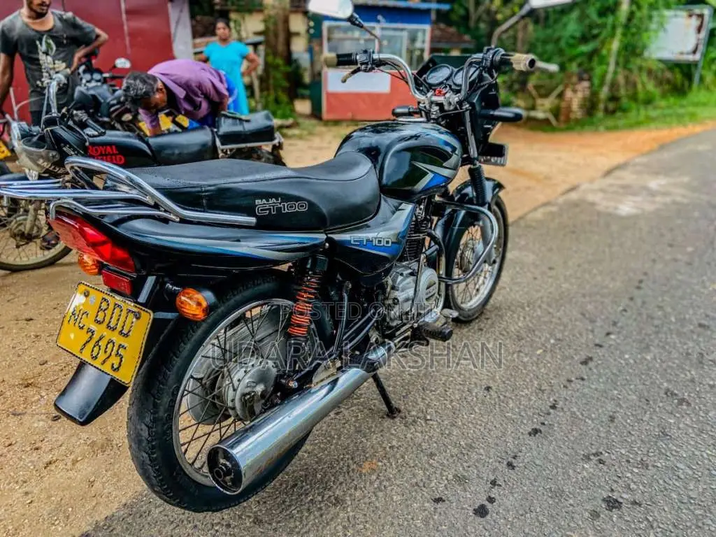 Bajaj CT-100 2015 motorcycle (Used)