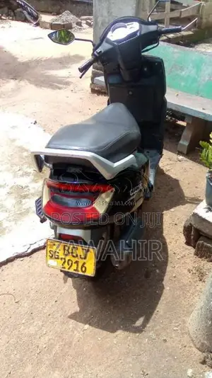 Mahindra Gusto 2015 Motorbike (Used)