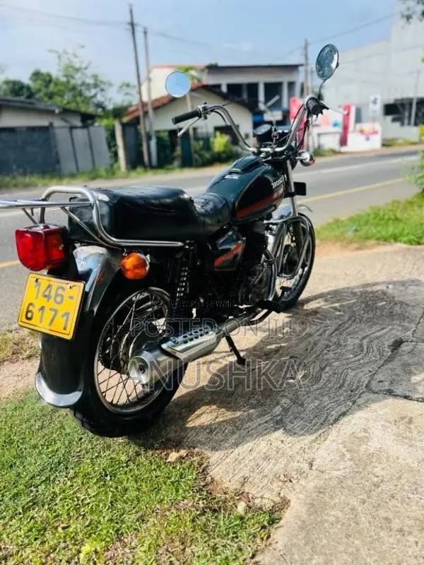 Honda CM 125 1996 Motorbike (Used)
