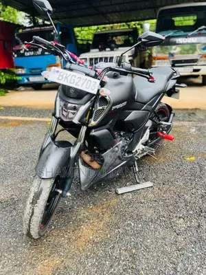 Yamaha FZv4 2025 Motorbike (Used)