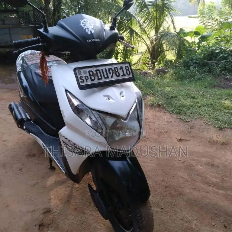 Honda Dio 2016 Motorbike (Used)