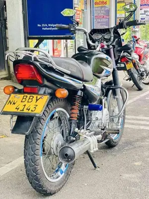 Bajaj CT-100 2015 Motorbike (Used)