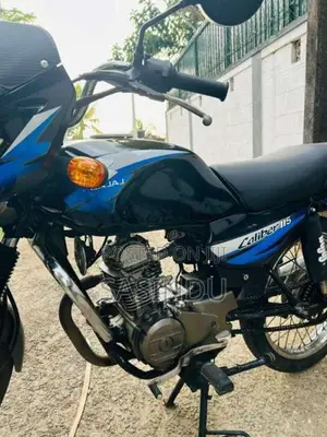 Bajaj Caliber 2004 Motorbike (Used)