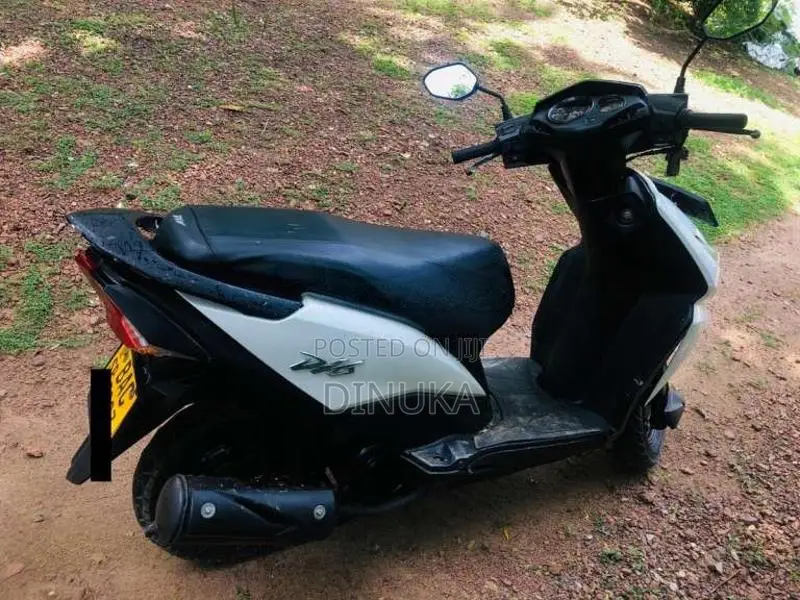 Honda Dio 2013 Motorbike (Used)