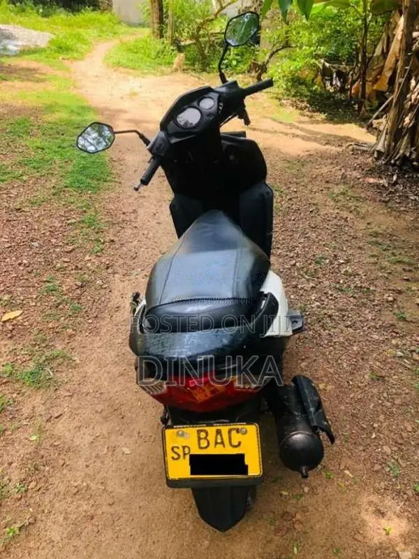 Honda Dio 2013 Motorbike (Used)