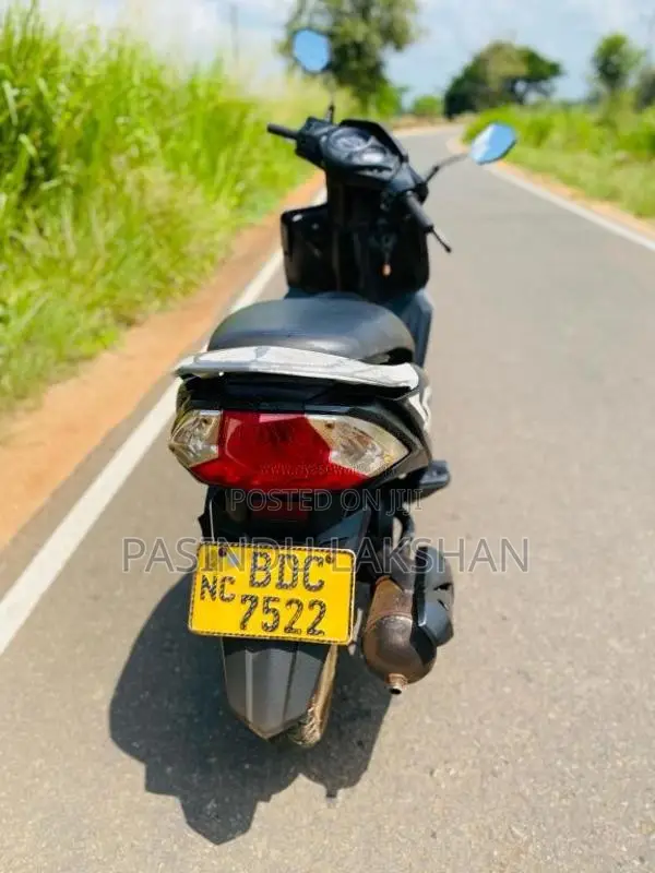 Honda Dio 2015 Motorbike (Used)