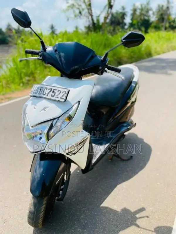 Honda Dio 2015 Motorbike (Used)