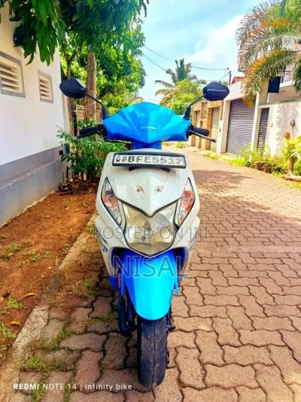 Honda Dio 1997 Motorbike (Used)