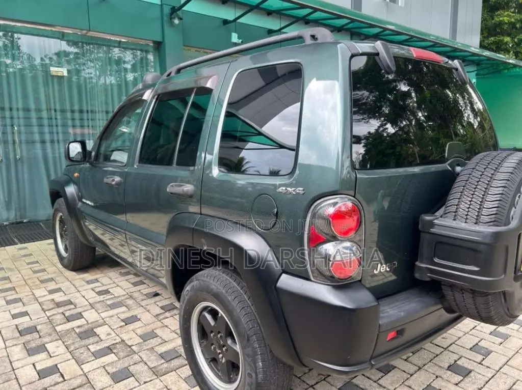 Jeep Cherokee 2004 SUV (Used)