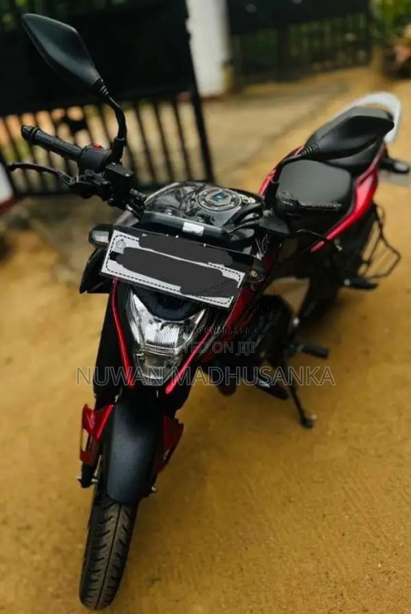 Bajaj Pulsar N125 2025 Motorbike (Used)