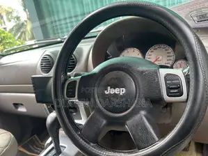 Jeep Cherokee 2004 SUV (Used)