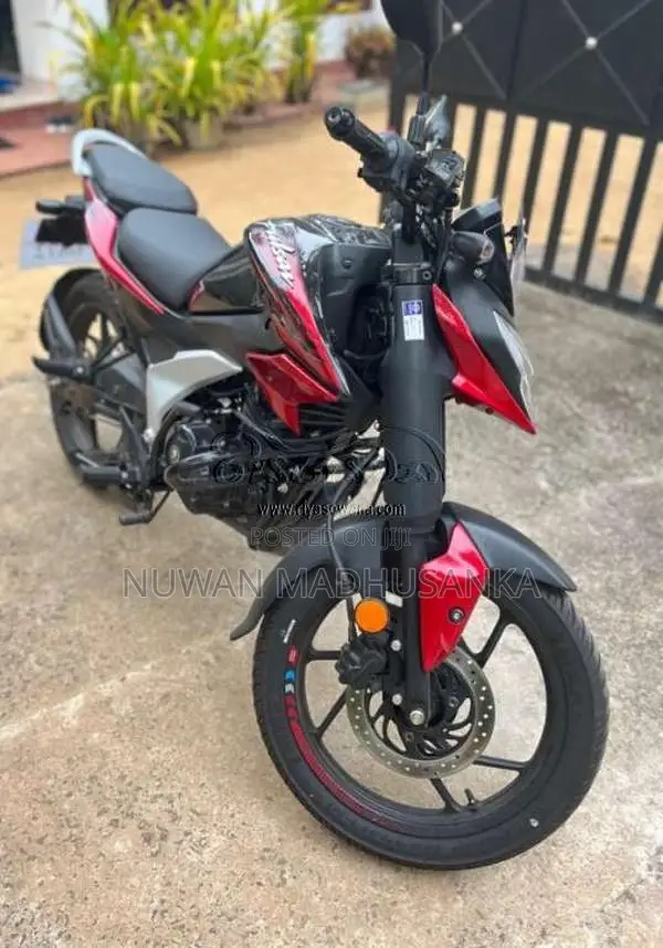 Bajaj Pulsar N125 2025 Motorbike (Used)