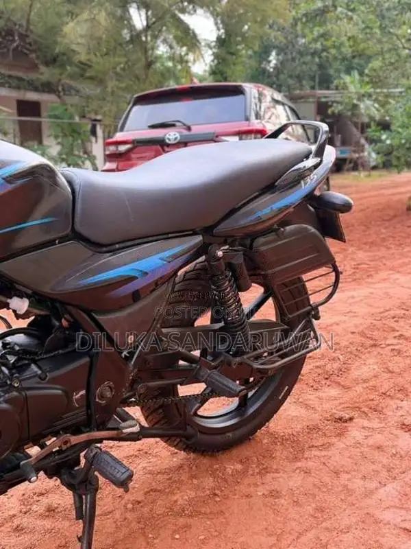 Bajaj Discover 2009 Motorbike (Used)