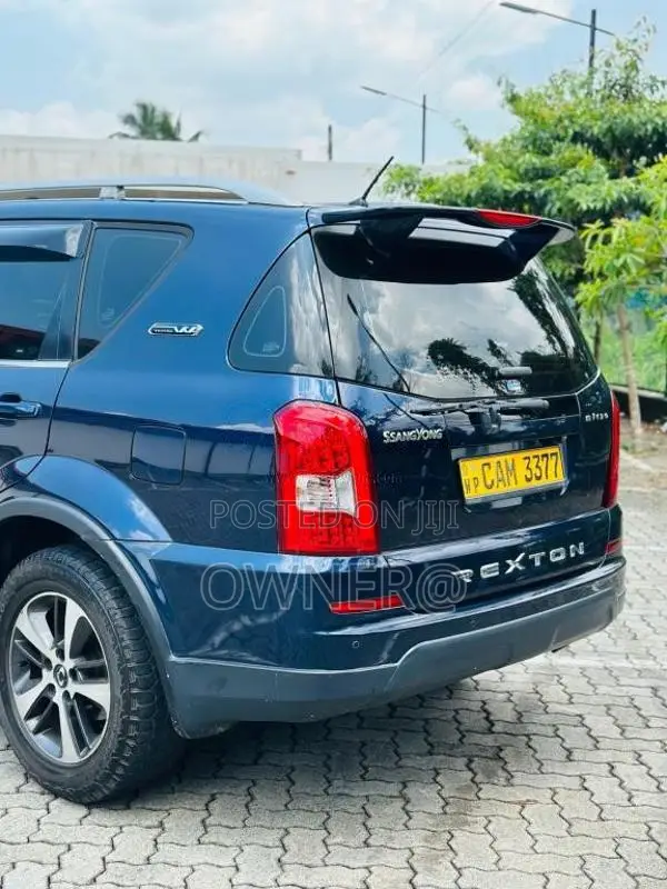 Micro Rexton 2015 SUV (Used)