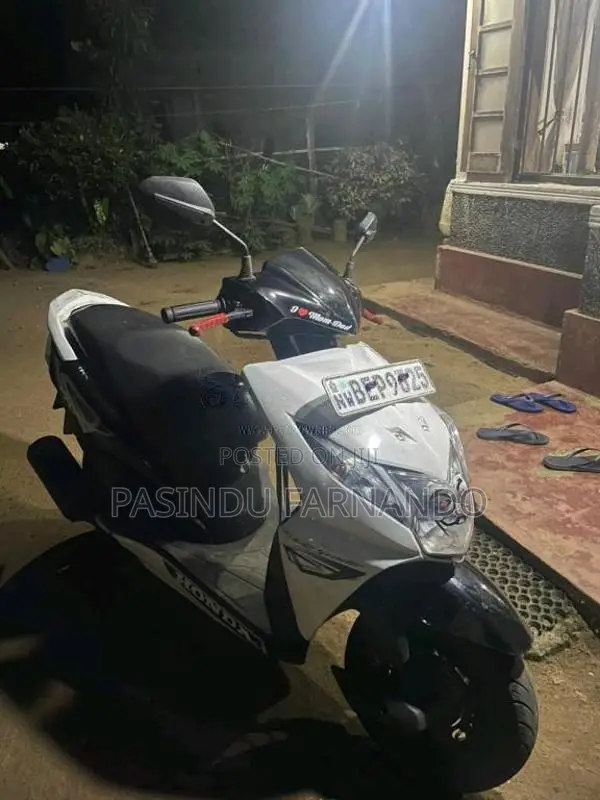 Honda Dio 2017 Motorbike (Used)