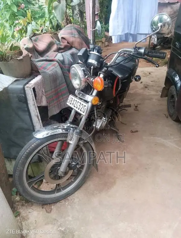 Suzuki GN125 Japan 2013 Motorbike (Used)