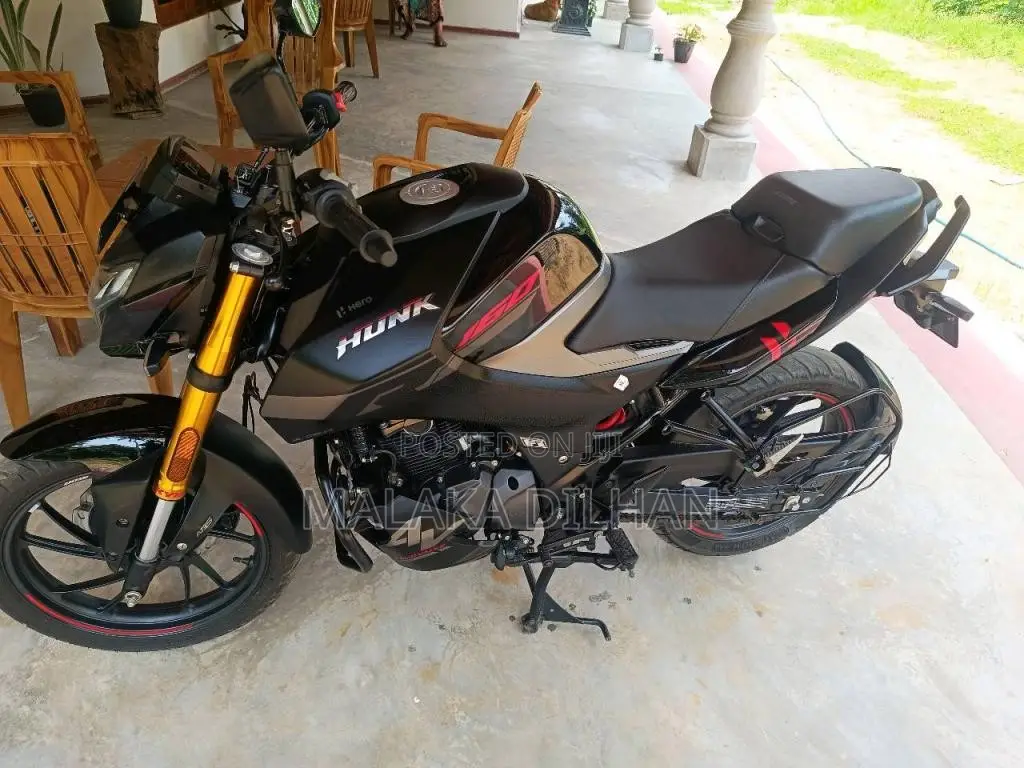 Hero Hunk 160 2025 Motorbike (Used)