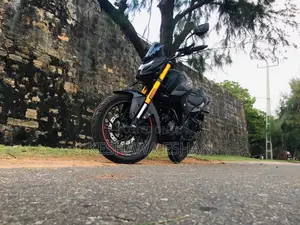 Hero Hunk 2025 Motorbike Unregistered (Recondition)