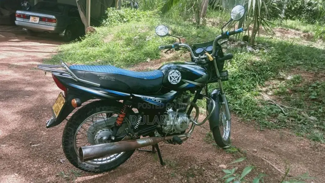 Bajaj CT-100 2015 Motorbike (Used)