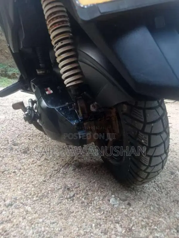 Yamaha ZR 2017 Motorbike (Used)