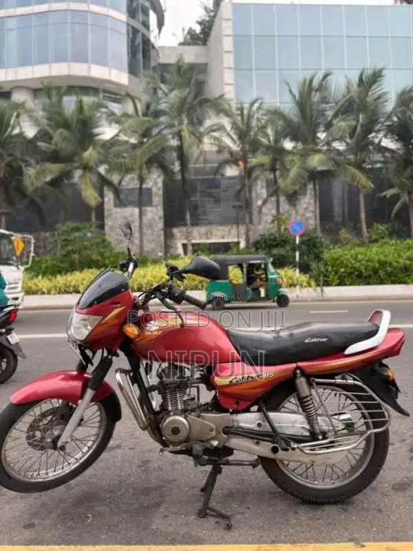 Bajaj Caliber 2003 Motorbike (Used)