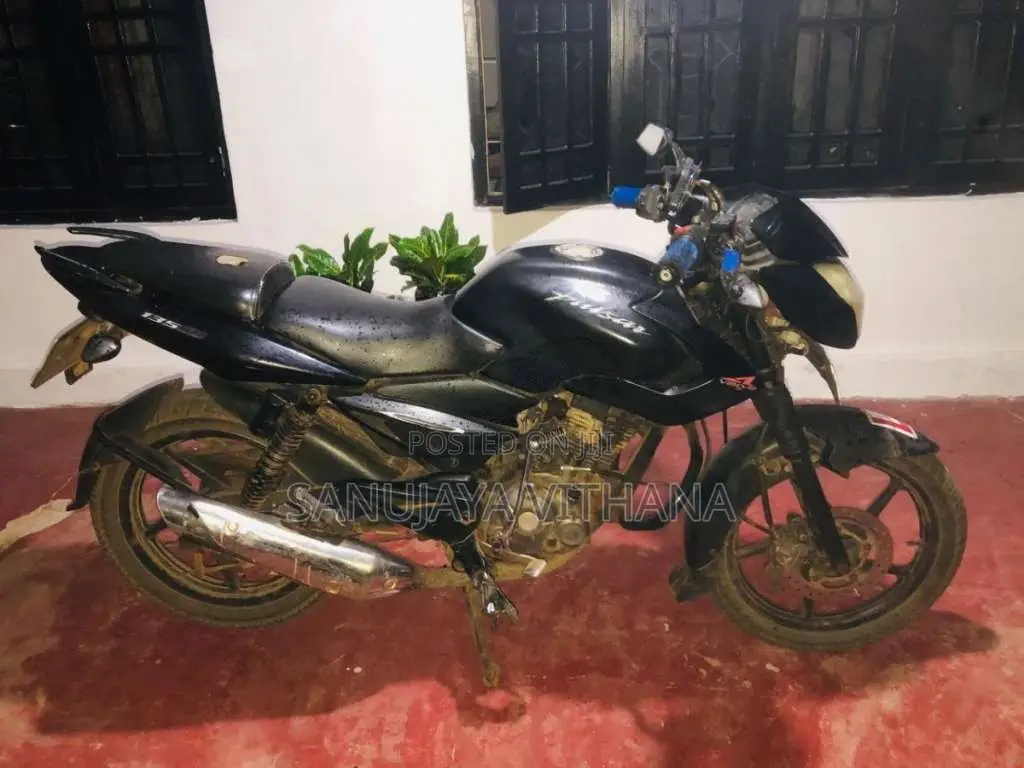 Bajaj Pulsar 2010 Motorbike (Used)