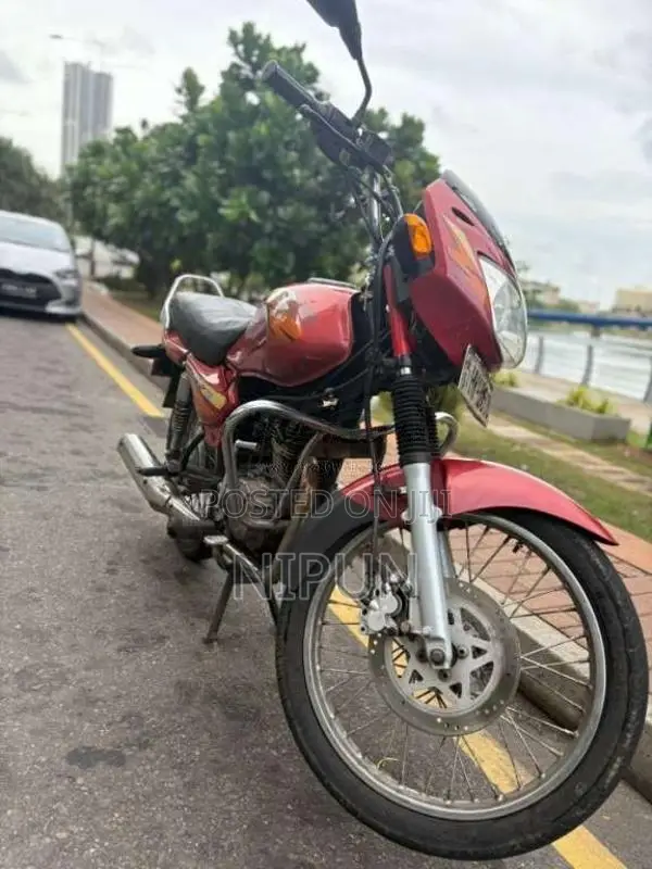 Bajaj Caliber 2003 Motorbike (Used)