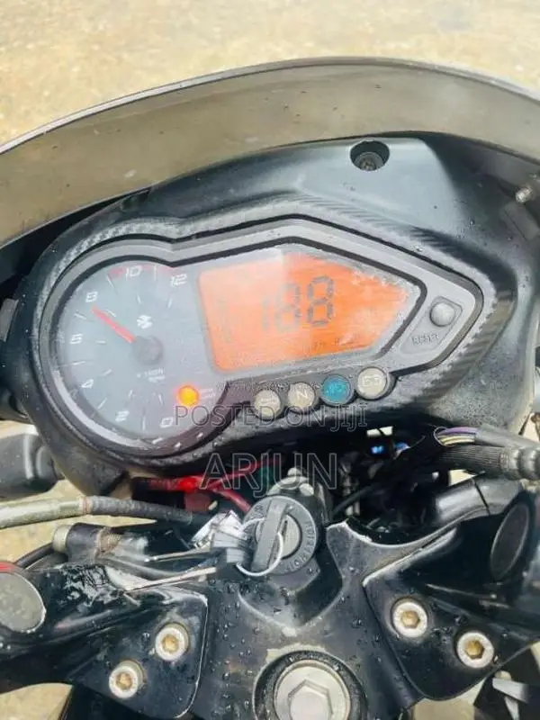 Bajaj Pulsar 2015 Motorbike (Used)
