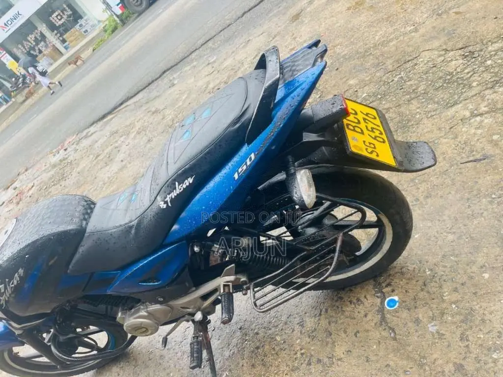 Bajaj Pulsar 2015 Motorbike (Used)
