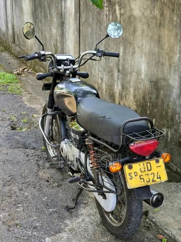 Bajaj Boxer 2008 Motorbike (Used)