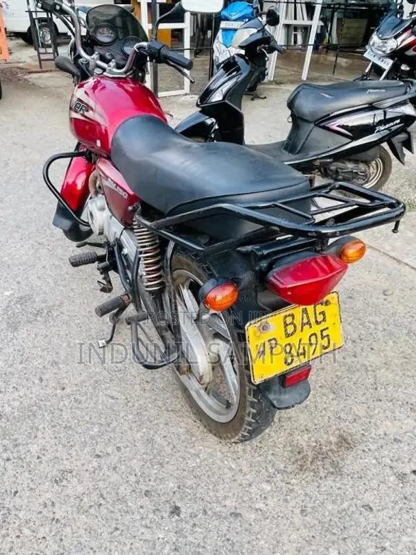 Bajaj Boxer 2012 Motorbike (Used)