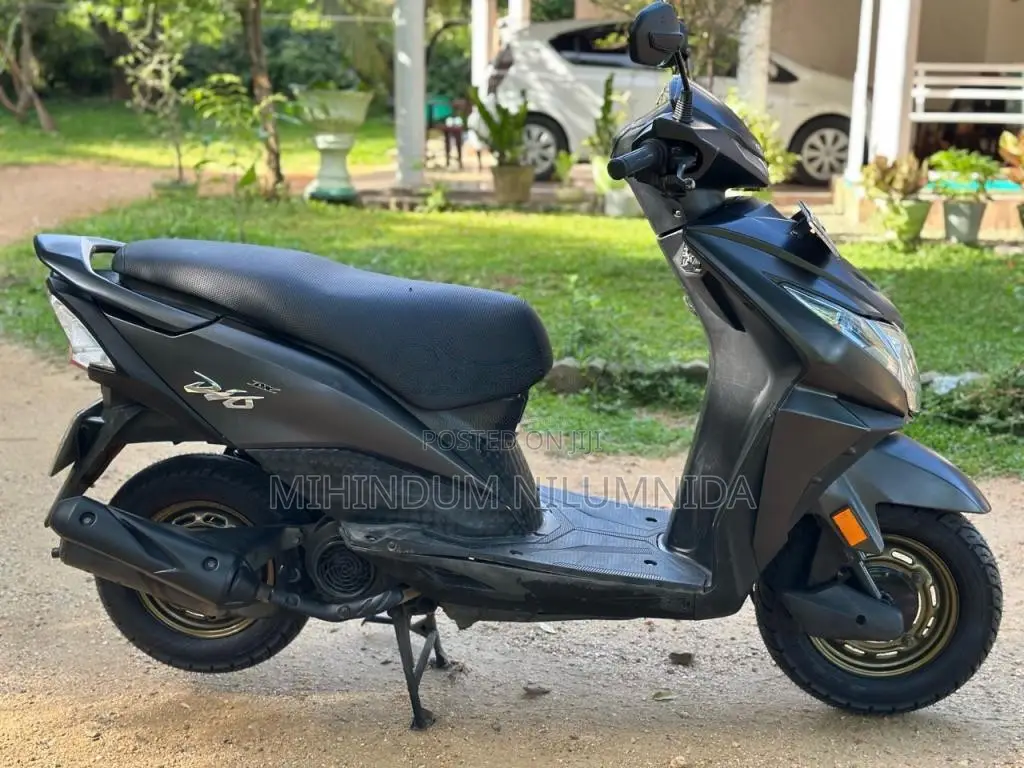 Honda Dio DX 2019 Motorbike (Used)
