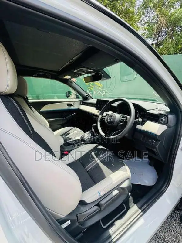 Honda Vezel Z Play 2025 SUV Brand New