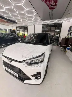 Toyota Raize 2025 SUV (Used)
