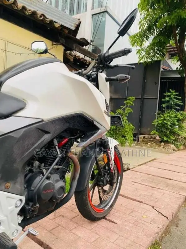 Honda Hornet 2016 Motorbike (Used)