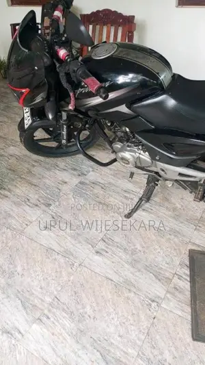 Bajaj Pulsar 2017 Motorbike (Used)