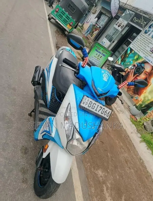 Honda Dio 2018 Motorbike (Used)