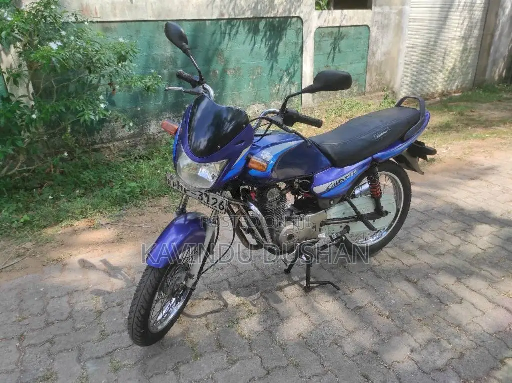 Bajaj Caliber 2003 Motorbike (Used)